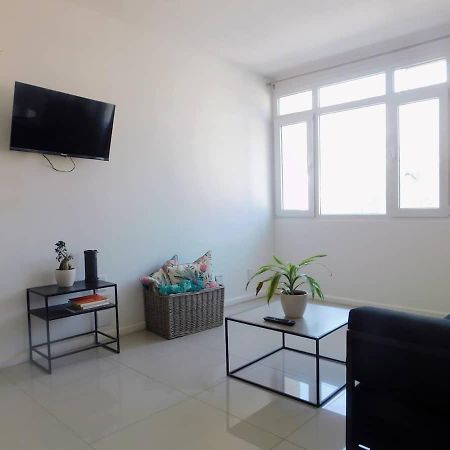 شقة Keerom 66 - Central City Living كيب تاون المظهر الخارجي الصورة
